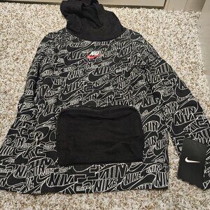 Kids nike hoodie 6-7 years